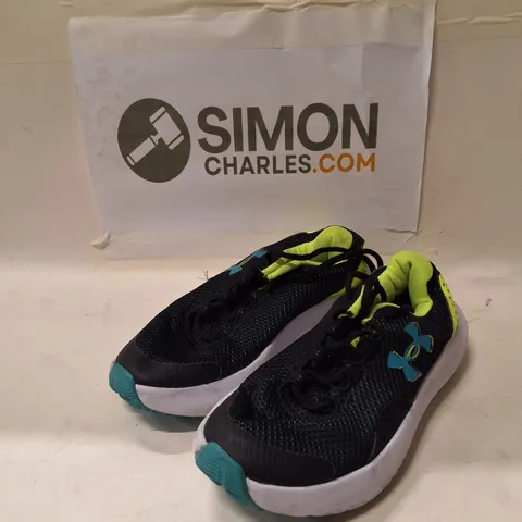 UNDER ARMOUR RUNNING SHOES - BLACK/NEON YELLOW, UK 4 (US 4.5Y)