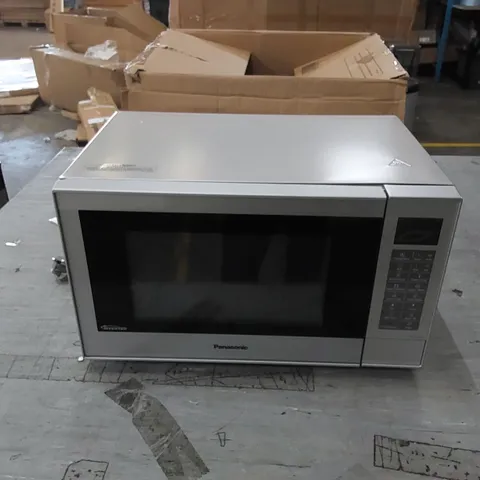 PANASONIC MICROWAVE OVEN NN-CT57JM