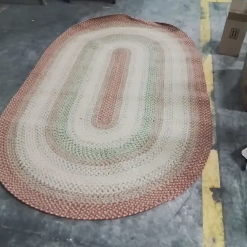 QUALITY DESIGNER AREA RUG - APPROXIMATELY 268X148