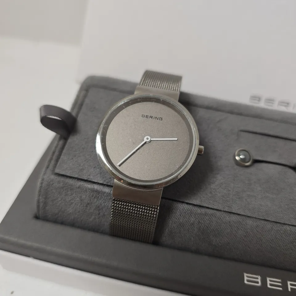 BERING WOMEN'S QUARTZ WATCH, 31 MM STAINLESS-STEEL CASE AND DIAL