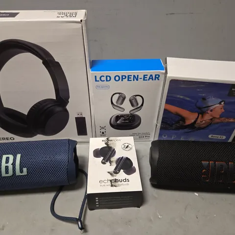 APPROX 6 ASSORTED HEADPHONES AND SPEAKERS TO INCLUDE JBL, WIRELESS HEADPHONES, BONE X2, ETC
