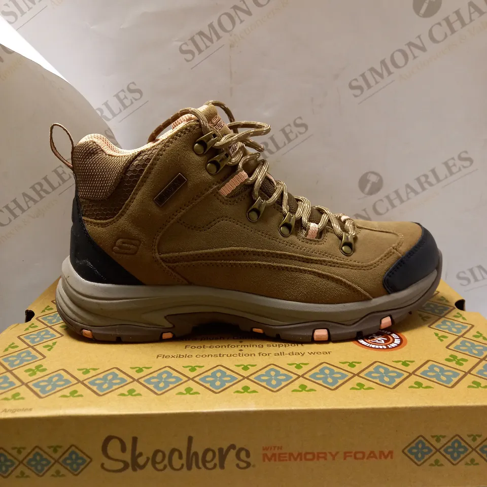 SKECHERS ALPH WATERPROOF TAN BOOTS - SIZE 6.5