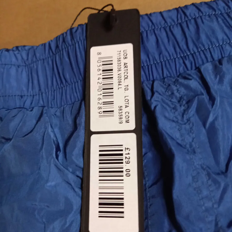 MENS STONE ISLAND MATCHING JACKET AND SHORTS SIZE L