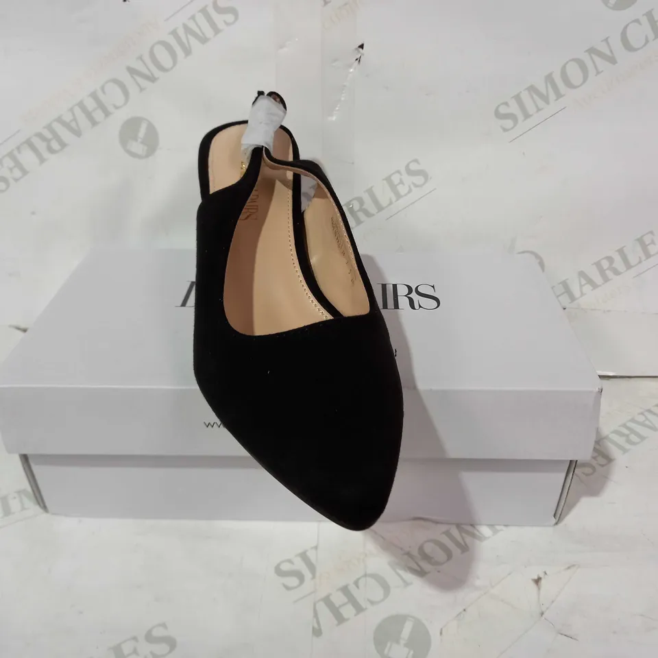 BOXED PAIR OF DREAM PARIS SUEDE HEELS IN BLACK EU SIZE 38