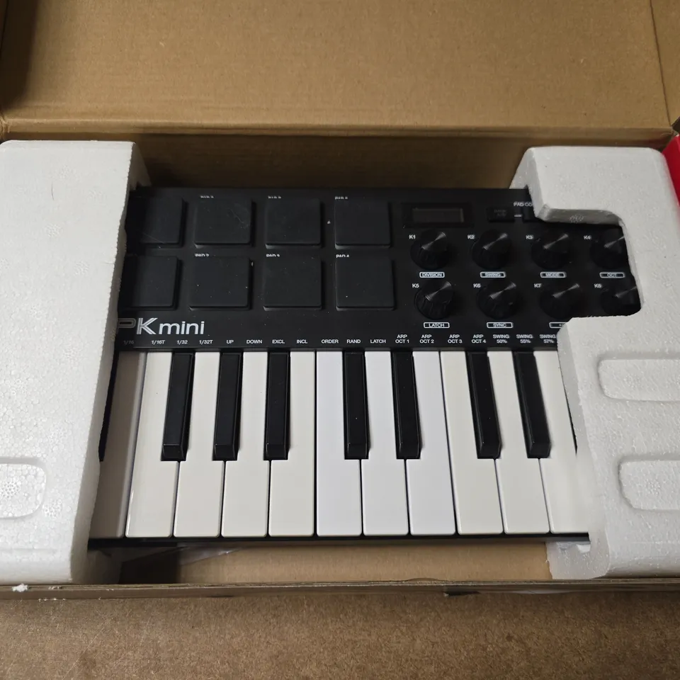 BOXED AKAI PROFESSIONAL MPK MINI