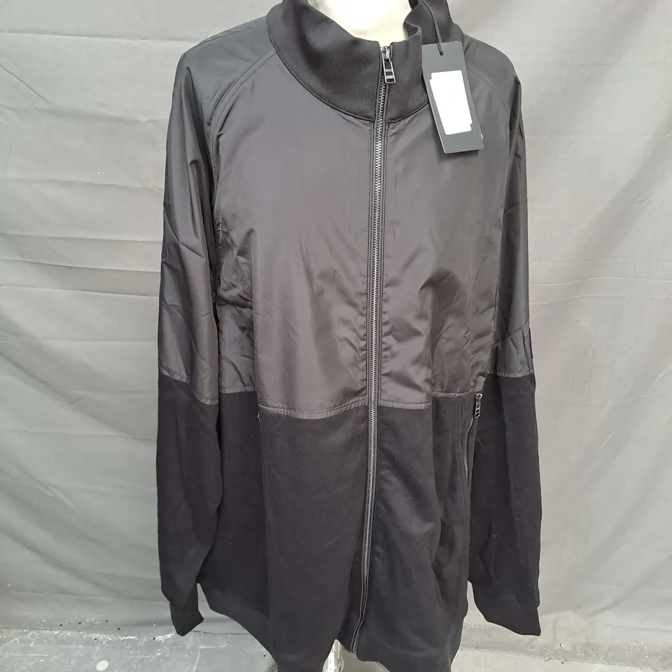 BOSS ZIP UP JACKET IN BLACK SIZE 6XL