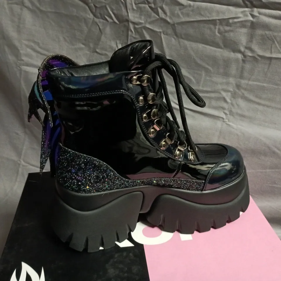 BOXED KOI EVIL FAIRY QUEEN BOOTS IN BLACK - UK 3