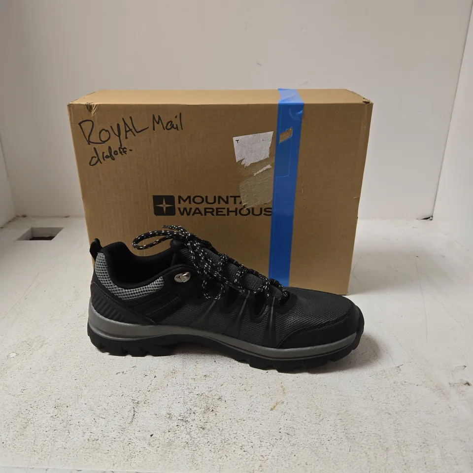 MOUNTAIN WAREHOUSE BLACK HIKING BOOTS – RUGGED TREAD, LACE‑UP - SIZE UK 11