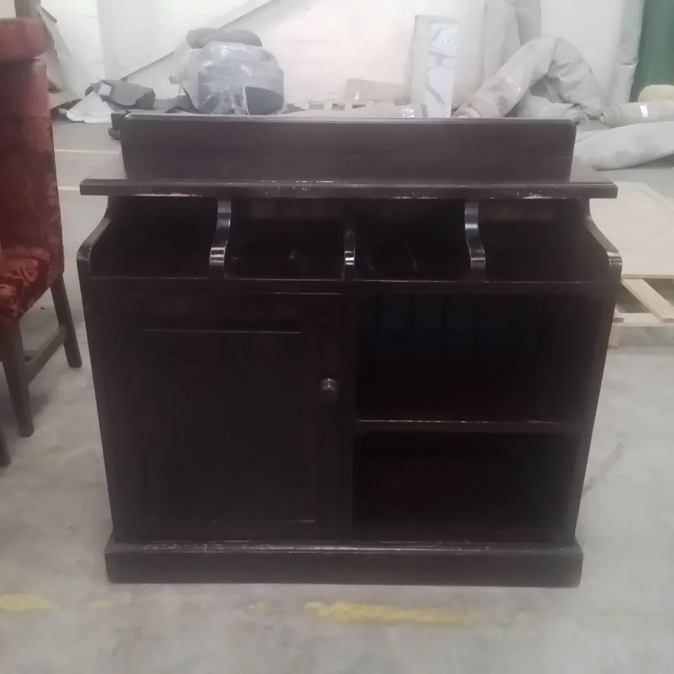 SOLID WOOD PUB RESTERAUNT CUTLERY AND CONDIMENT SIDEBOARD