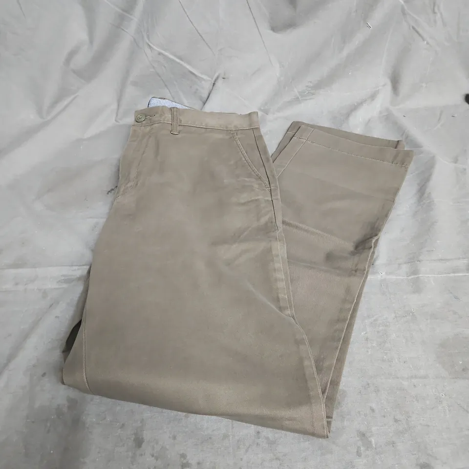 J CREW 770 CORE STRETCH TROUSERS IN GREEN SIZE 31/32