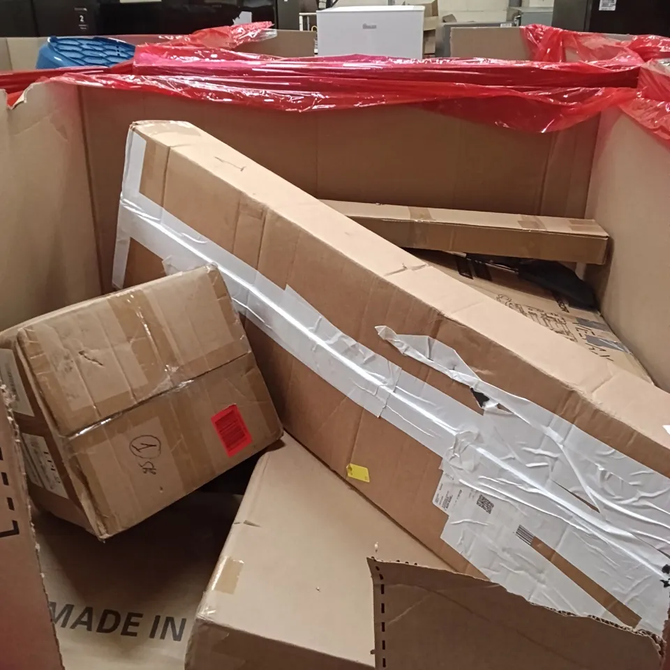 PALLET OF ASSORTED HOUSEHOLD GOODS AND PRODUCTS TO INCLUDE; WALL MOUNTED MEDICINE CABINET, ELECTRIC FAN