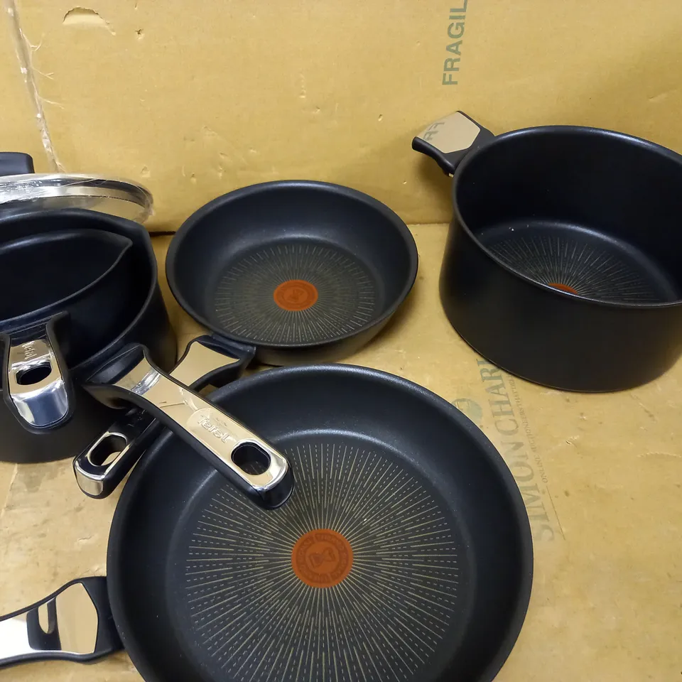 TEFAL G25990AZ ON NON-STICK POTS & PANS SET