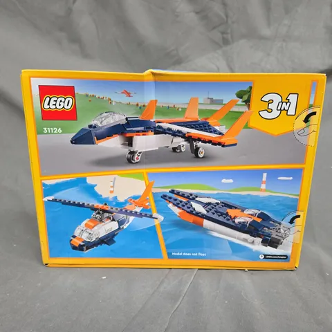 LEGO CREATOR 3-IN-1 31126