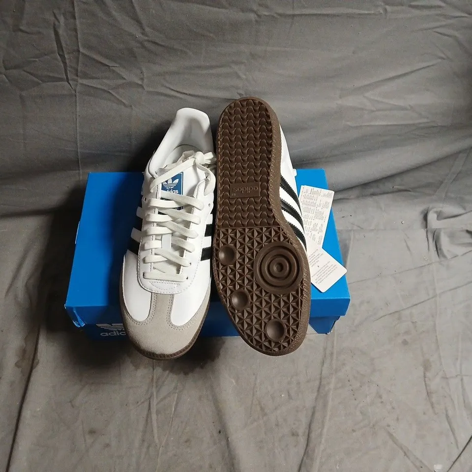 ADIDAS SAMBA TRAINERS – WHITE WITH BLACK STRIPES, GREY SUEDE TOE