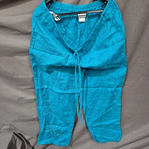 ROMAN ORIGINALS TURQUOISE DRAWSTRING TROUSERS WITH FLORAL EMBROIDERY – UK SIZE 16