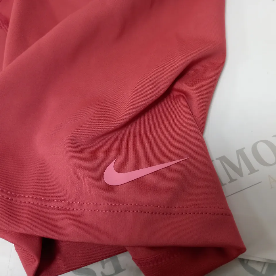NIKE WOMENS HIGH RISE SHORTS IN RED - MEDIUM