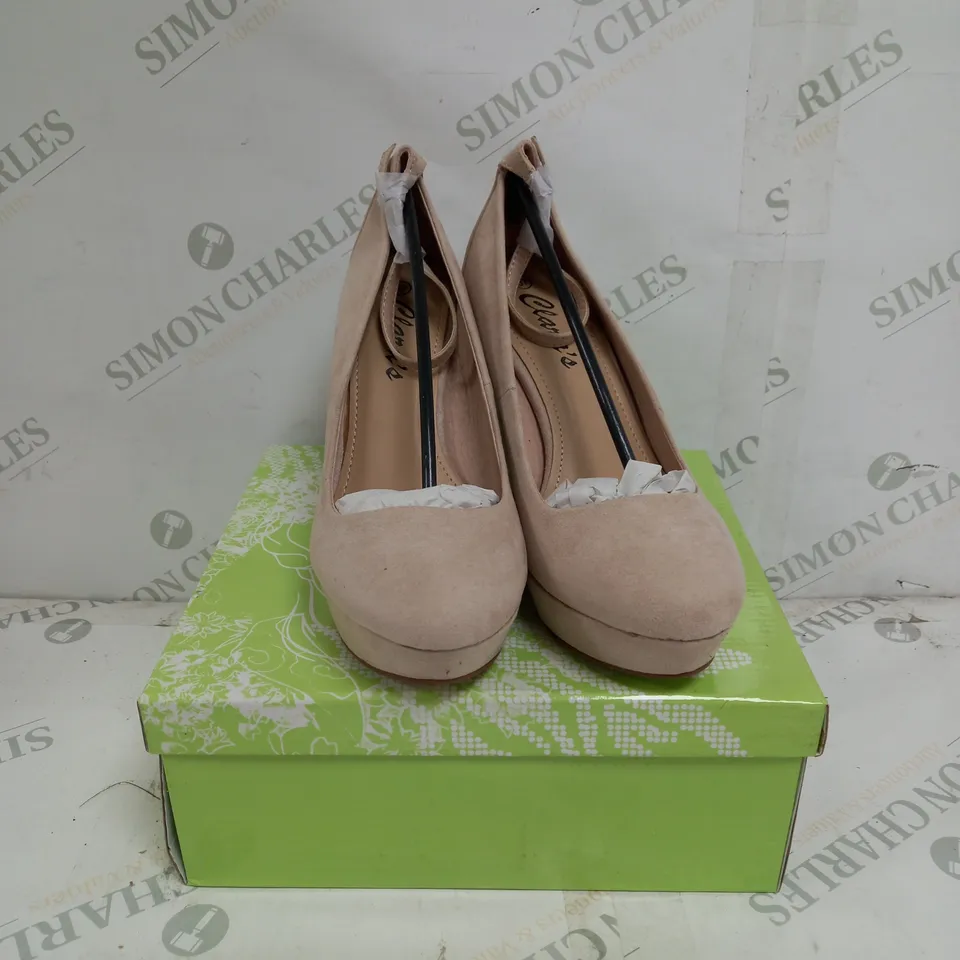 APPROXIMATELY 12 BOXED PAIRS OF CLARA'S WEDGE SHOES IN BEIGE VARIOUS SIZES TO INCLUDE SIZES 37, 38, 39