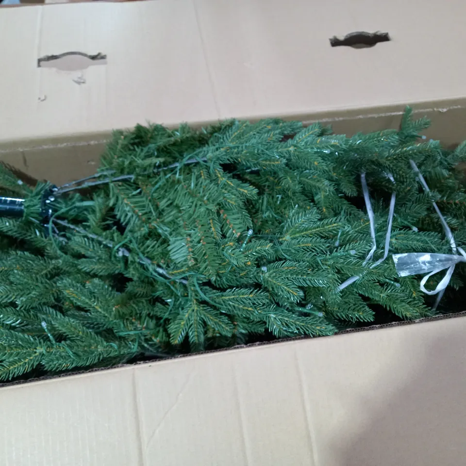 SANTA'S BEST 116 FUNCTION PRE-LIT AUBURN CHRISTMAS TREE - COLLECTION ONLY
