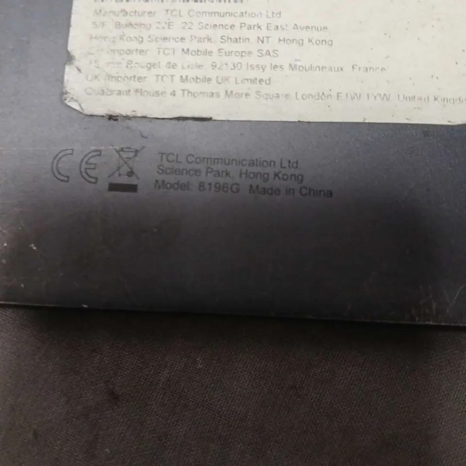 TCL TABLET 8196G – BLACK, CRACKED SCREEN