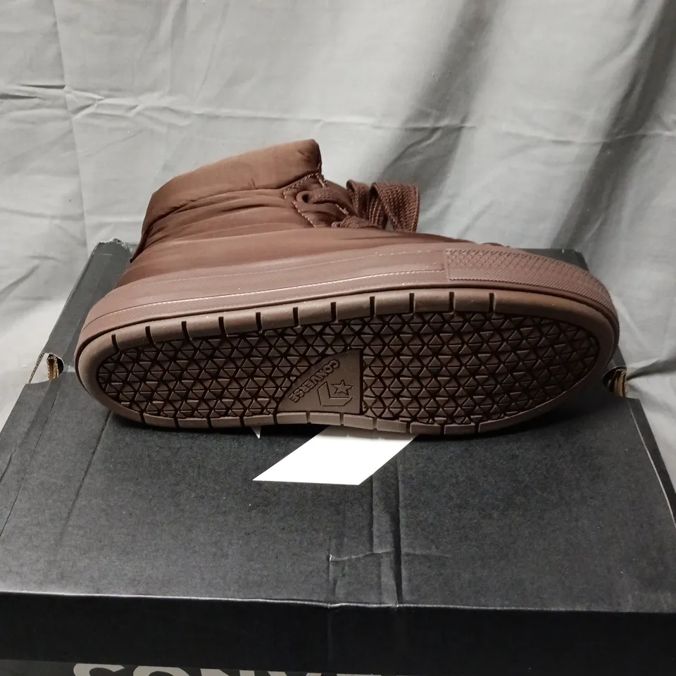 CONVERSE BROWN HIGH-TOP BOOTS SIZE 7 BOXED