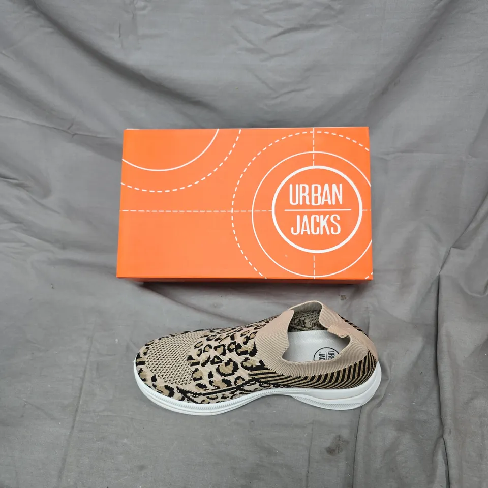 URBAN JACKS LEOPARD PRINT SLIP-ON TRAINERS – UK 7