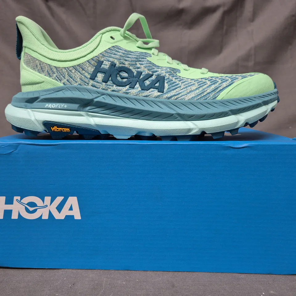 BOXED PAIR OF HOKA WOMEN'S MAFATE SPEED 4 SHOES IN SEAFOAM/TEAL UK SIZE 5.5