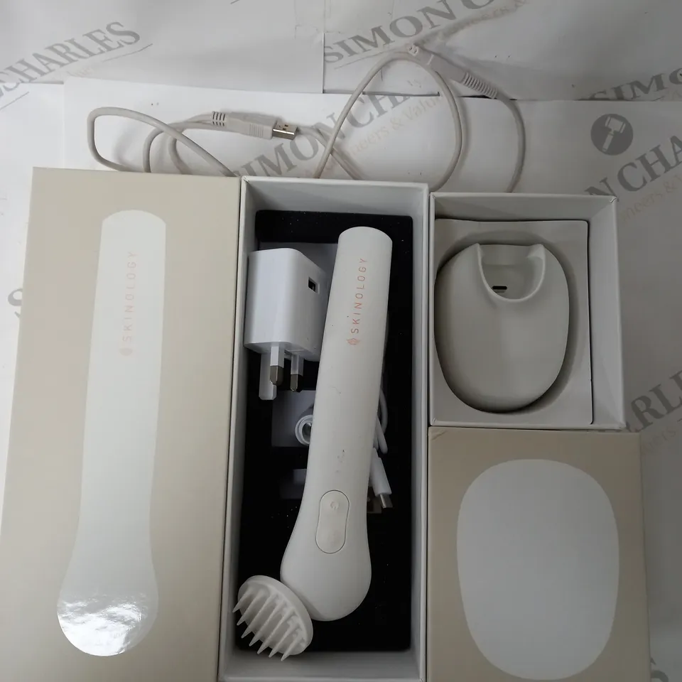 BOXED SKINOGLY SK3DAS