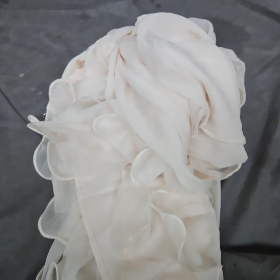 CIDER WOMEN’S WHITE RUFFLE DRESS – SIZE XL 