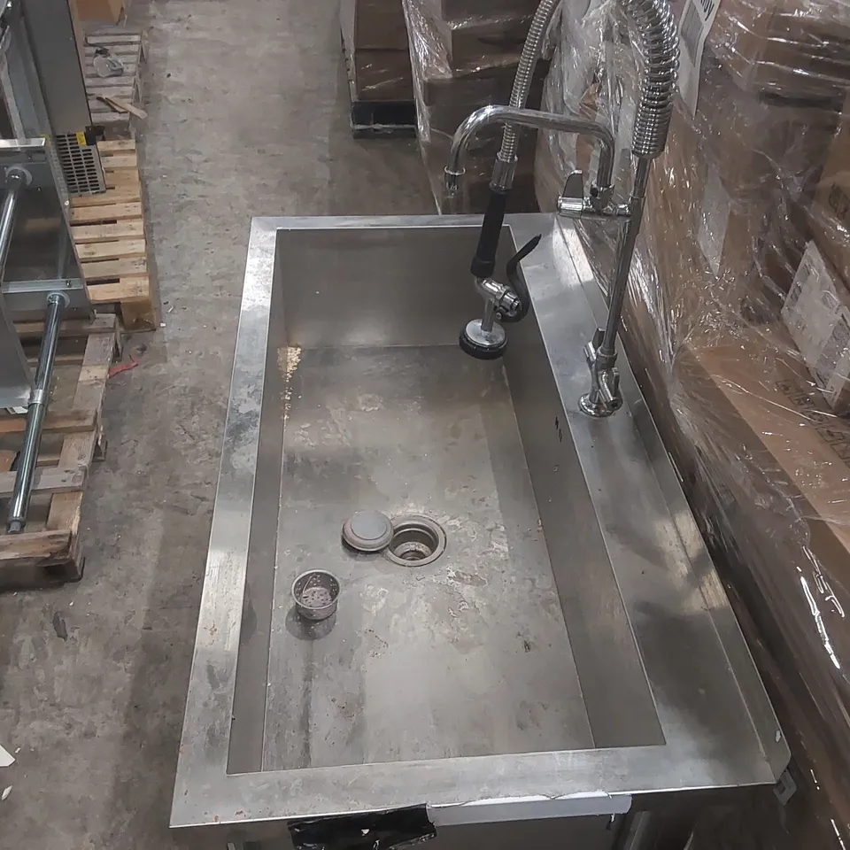 ADEXA COMMERCIAL STAINLESS STEEL SINK WITH TAP