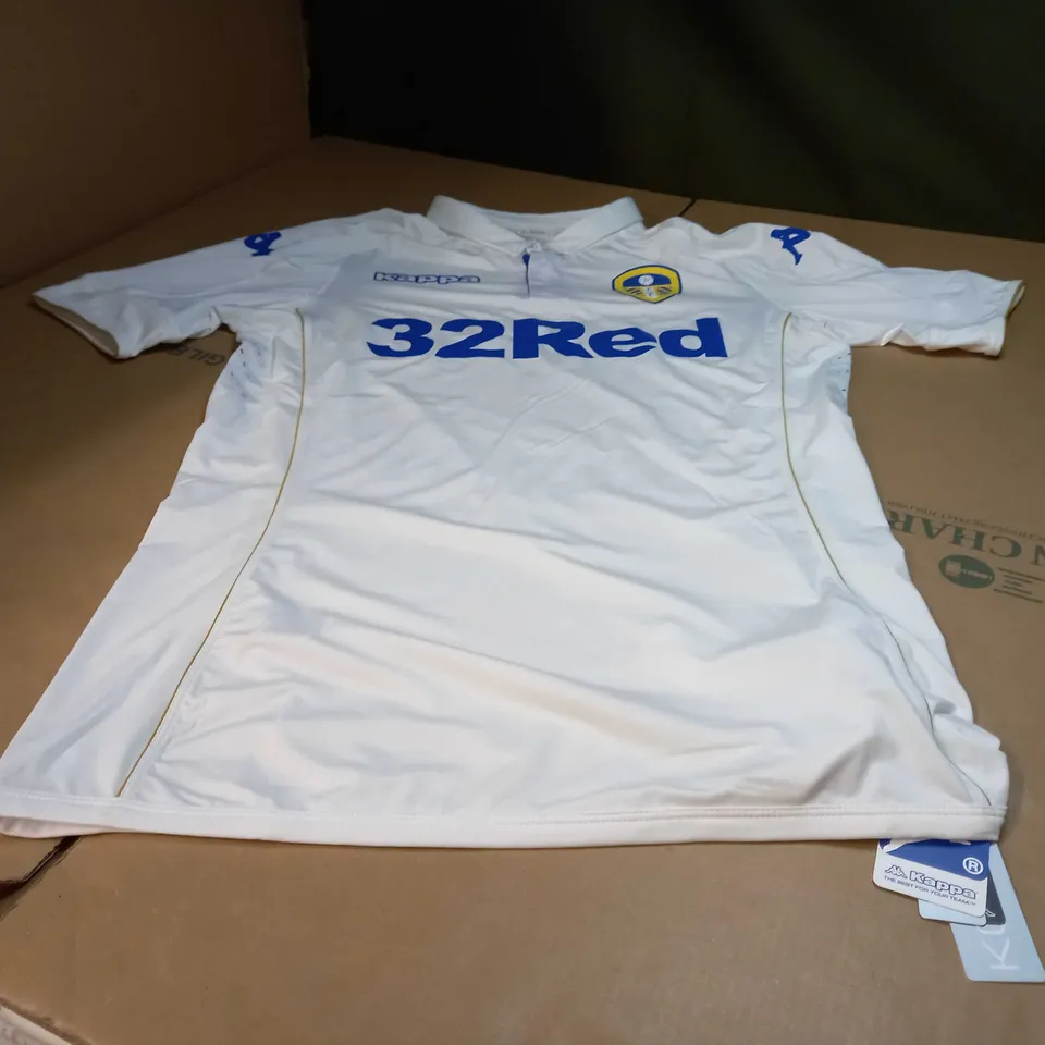 LEEDS UNITED F.C FOOTBALL JERSEY - LARGE
