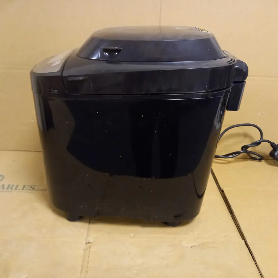 PANASONIC SD-2511 AUTOMATIC BREAD MAKER 