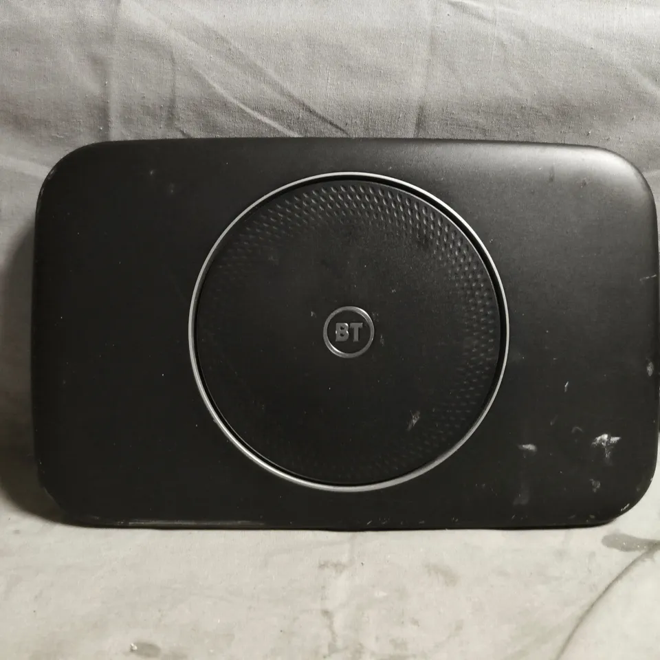 BT SMART HUB 2 WI-FI ROUTER IN BLACK