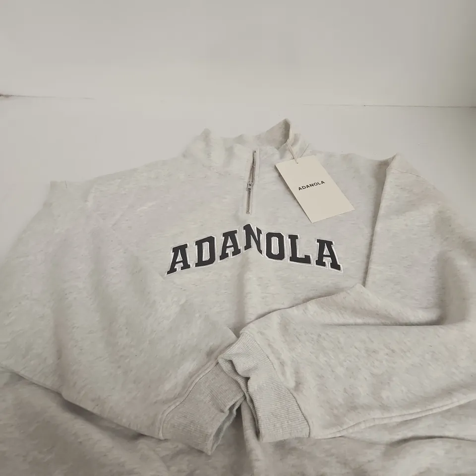 ADANOLA VARSITY RELAXED FUNNEL NECK SWEATSHIRT – LIGHT GREY MELANGE/NAVY – XL