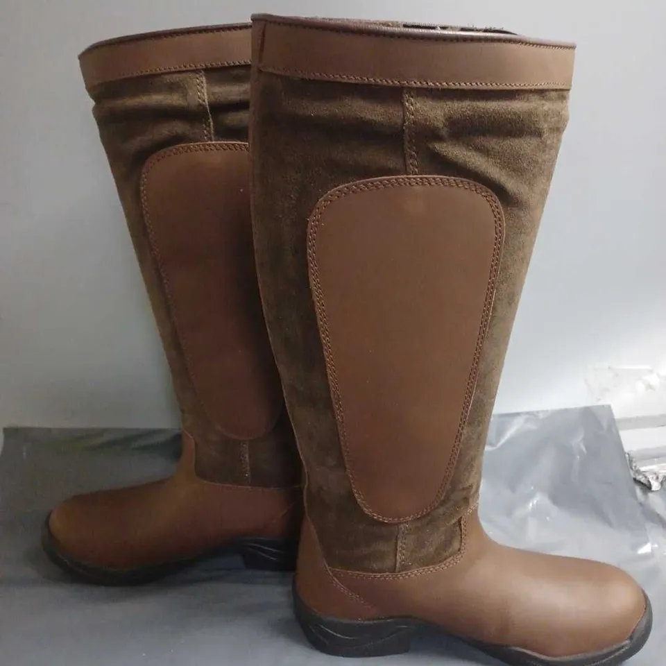 BOXED PAIR OF BROGINI WINCHESTER BOOTS IN BROWN - UK 6