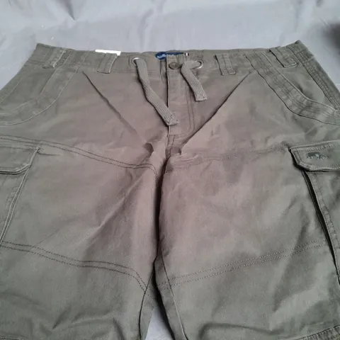RAGING BULL KHAKI CARGO SHORTS - SIZE 40