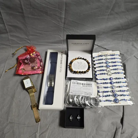 APPROXIMATELY 20 ASSORTED JEWELLERY PRODUCTS TO INCLUDE EARRINGS, NECKLACES, BRACELETS ETC