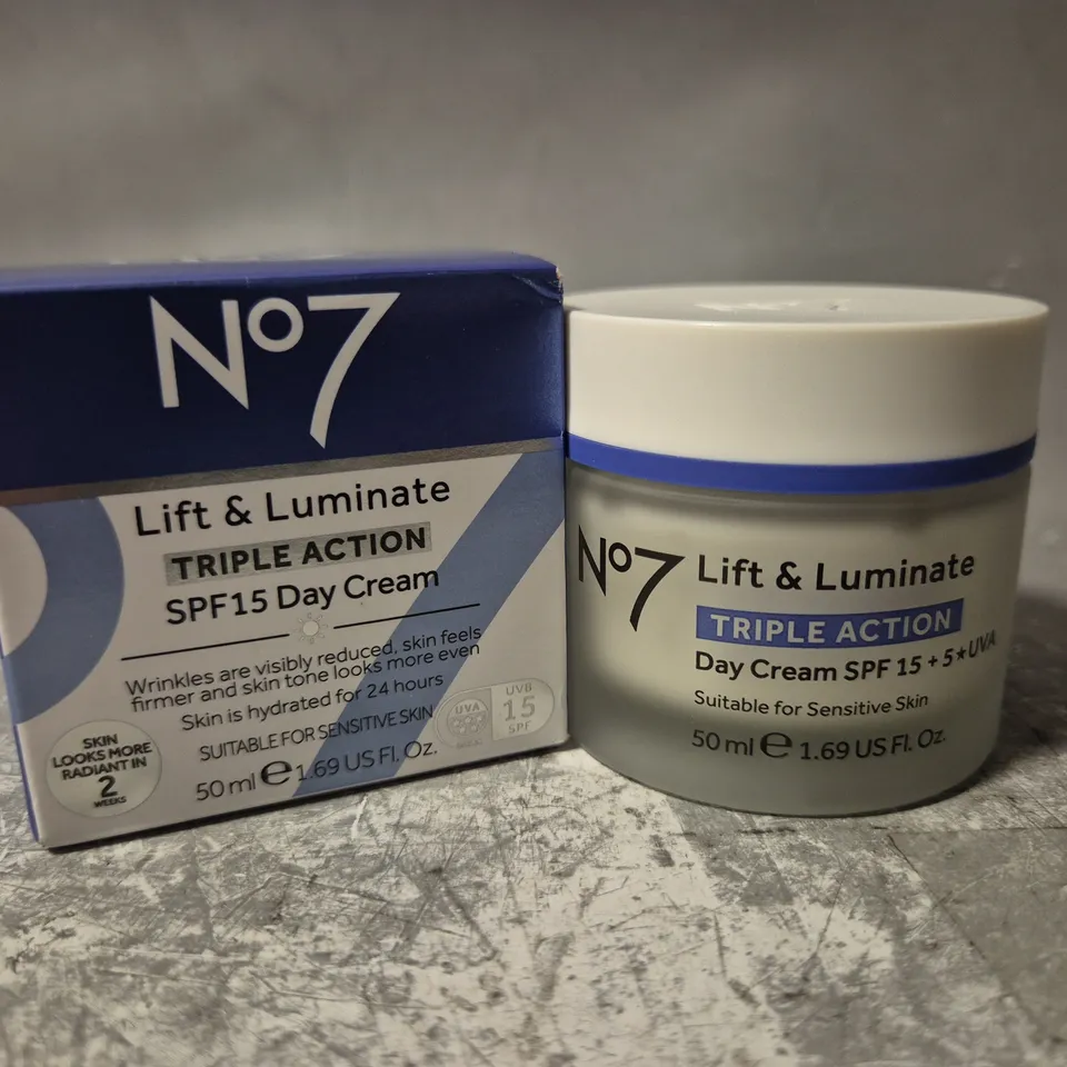 BOXED N07 LIFT & LUMINATE TRIPLE ACTION SPF15 DAY CREAM (50ML)