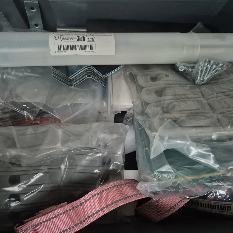 APPROXIMATELY 10 ASSORTED HOUSEHOLD ITEMS TO INCLUDE ABBOTT FREESTYLE LIBRE 3 GLUCOSE MONITORING SYSTEM, AIRUP SHAKES AROMA PODS, ETC