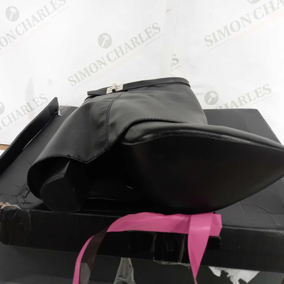BOXED PAIR OF PRETTY LITTLE THING POINT TOE FOLD PVER BLOCL HEELED ANKLE BOOTS - BLACK - UK 5