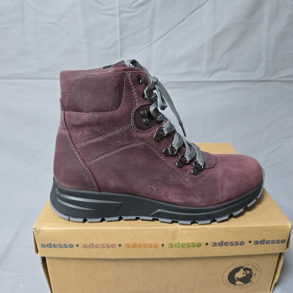 ADESSO BURGUNDY SUEDE BOOTS WITH GREY LACES – HIKING STYLE - SIZE 39 (BOXED)