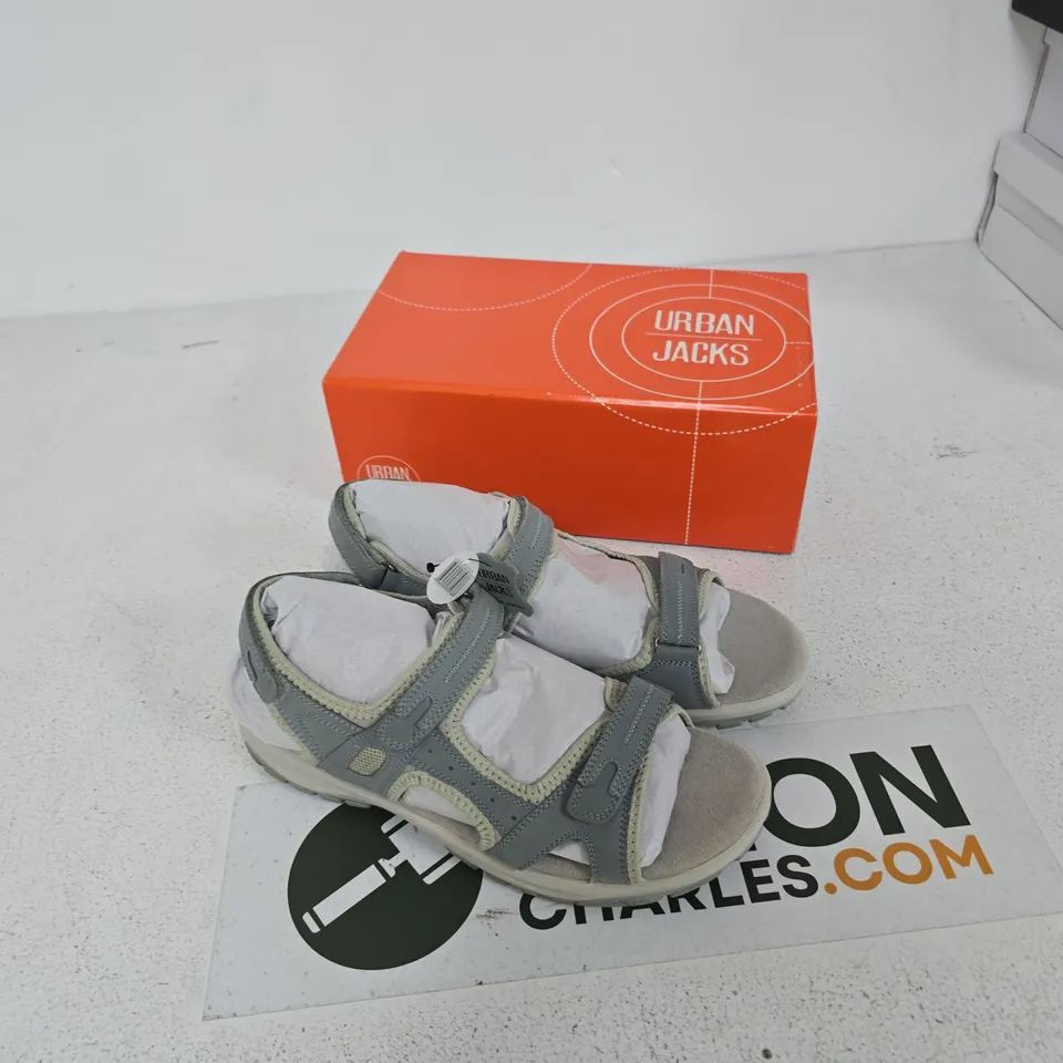 URBAN JACKS MANDY SANDALS – UK 7 (EU 41), LIGHT BLUE