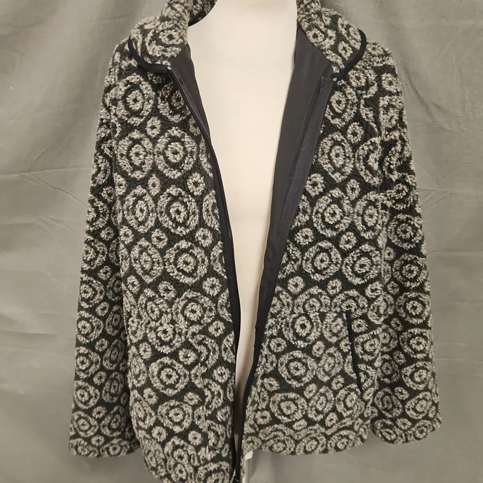 WAX TATE FLEECE JACKET IN WASHED BLACK SIZE L