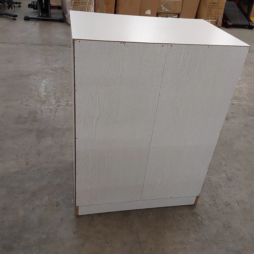 BRAND NEW 5-DRAWER CHEST OF DRAWERS - WHITE (1 ITEM)