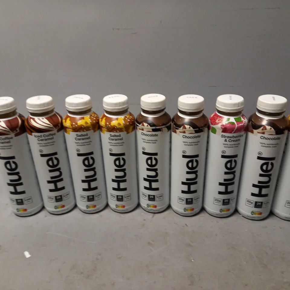 15 HUEL NUTRITIONALLY COMPLETE MEALS TO INCLUDE CHOCOLATE, SLATED CARAMEL, AND STRAWBERRIES & CREAM ETC. 