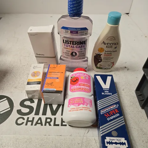 APPROXIMATELY 20 ASSORTED HEALTH & BEAUTY PRODUCTS TO INCLUDE MOUTHWASH, CREAM CLEANSER, BUBBLE BATH ETC