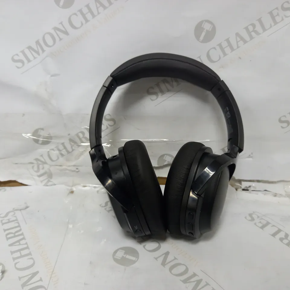 WIRELESS NOISE CANCELLING HEADPHONES