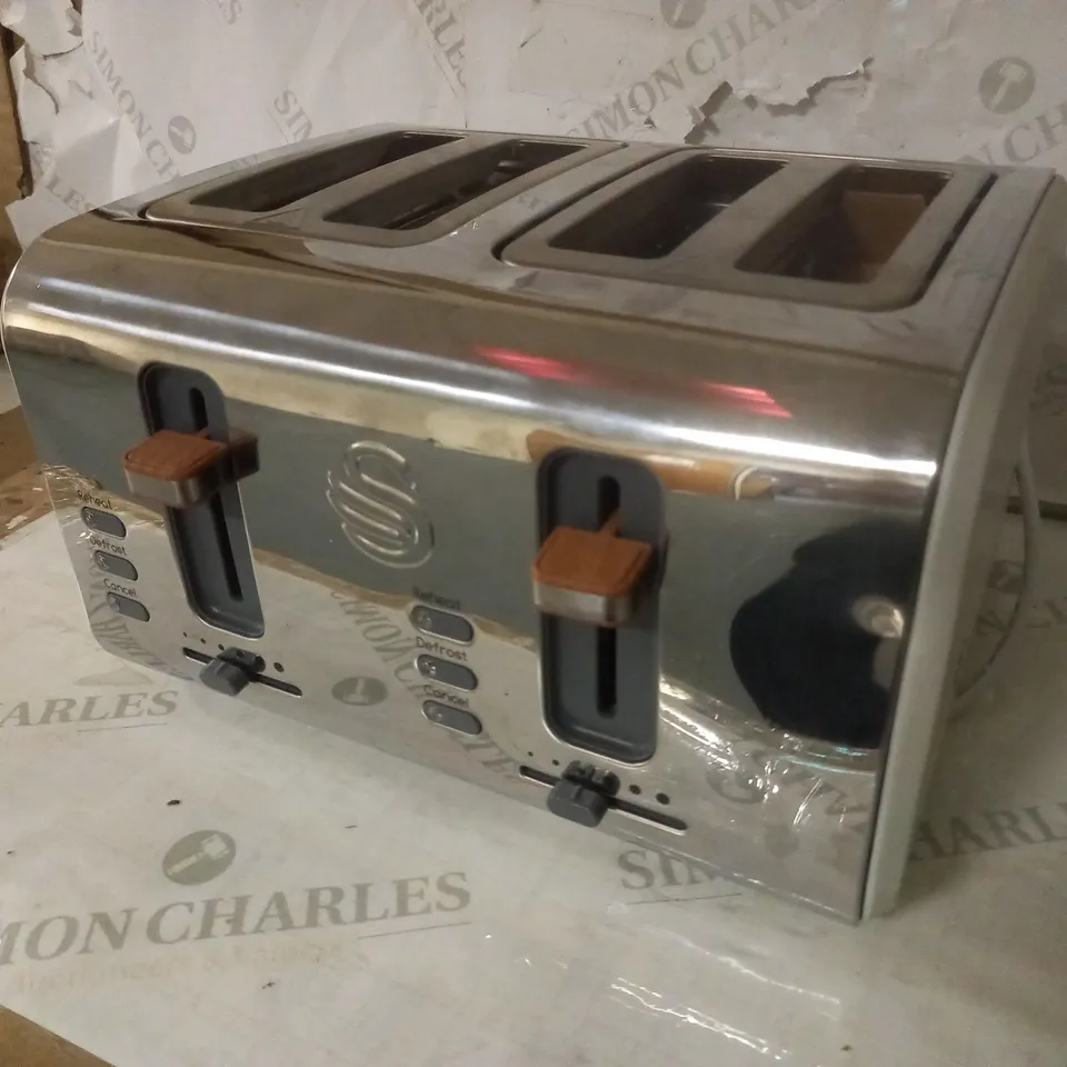 SWAN 4-SLICE NORDIC TOASTER, 1500W, COTTON WHITE [ST14620WHTN]