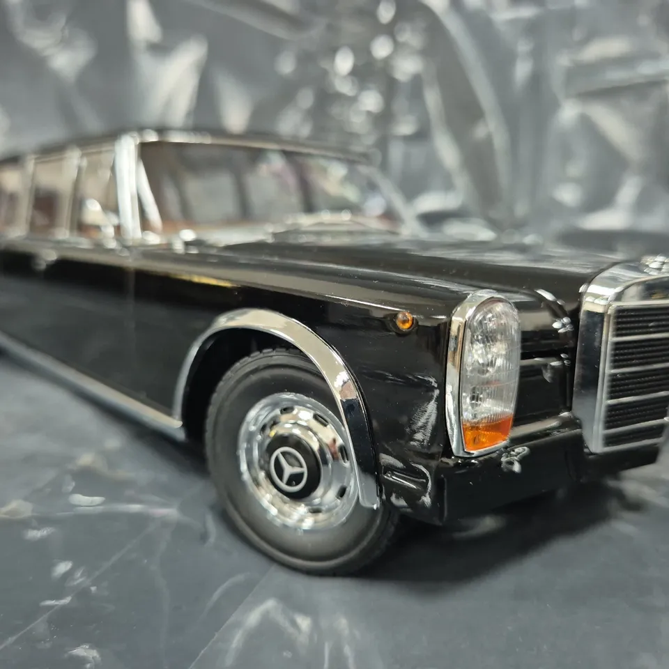 KK SCALE MERCEDES-BENZ 600 W100 PULLMAN 1:18 SCALE MODEL