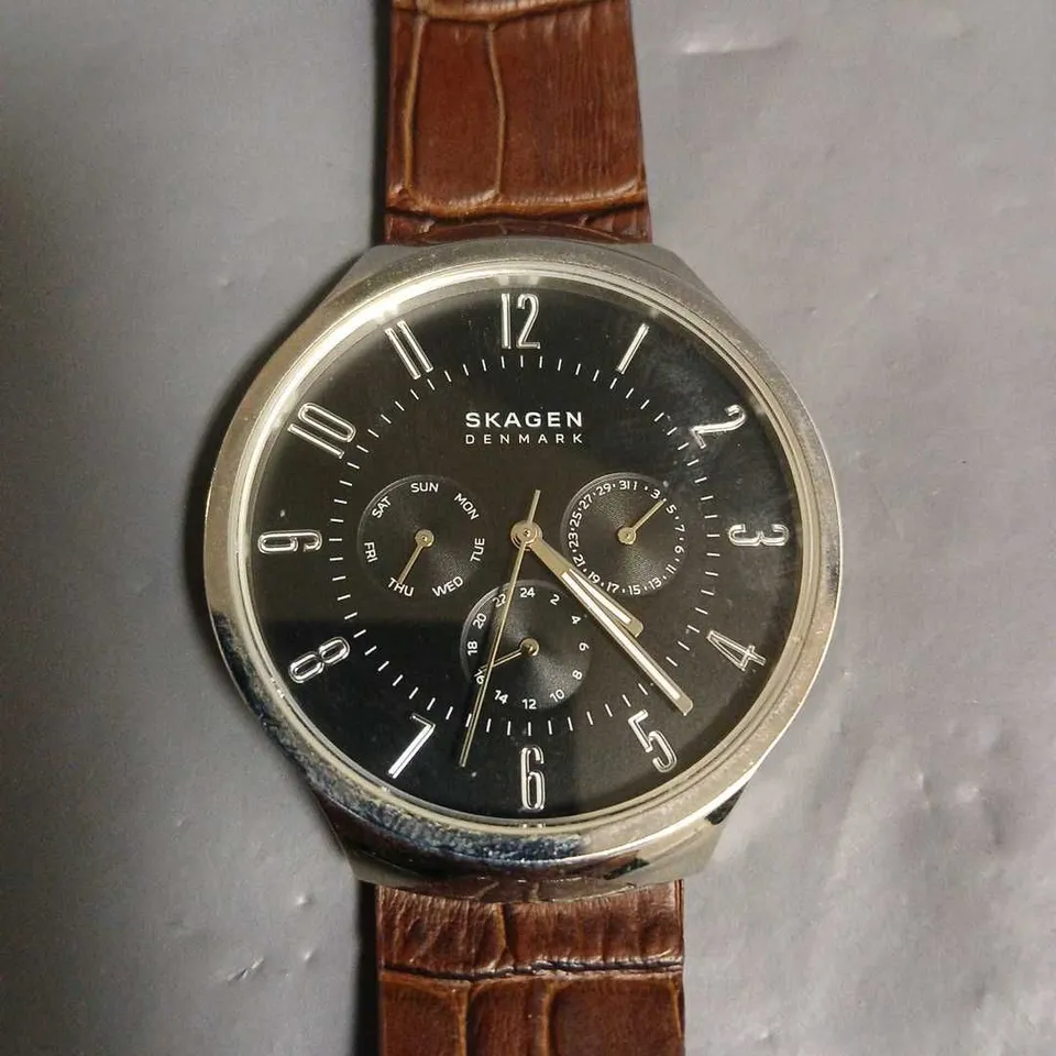 UNBOXED SKAGEN ALL STAINLESS STEEL WATCH WITH BROWN LEATHER STRAP