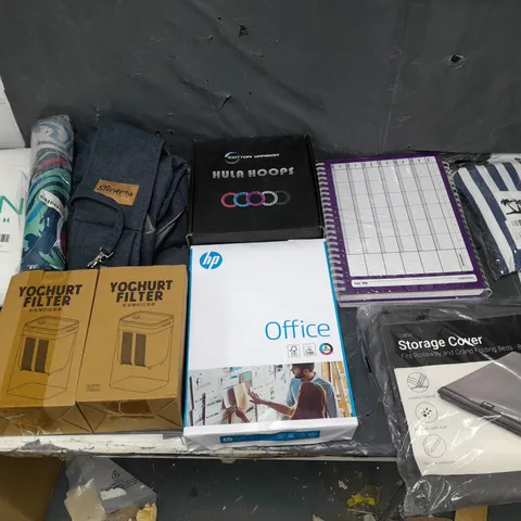 BOX OF APPROX 12 ASSORTED ITEMS TO INCLUDE - STORAGE COVERS, YOGURT FILTERS, AND HP OFFICE PAPER ETC. 